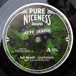 Lisa Dainjah - Tell Myself