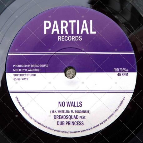 Dreadsquad feat. Dub Princess - No Walls
